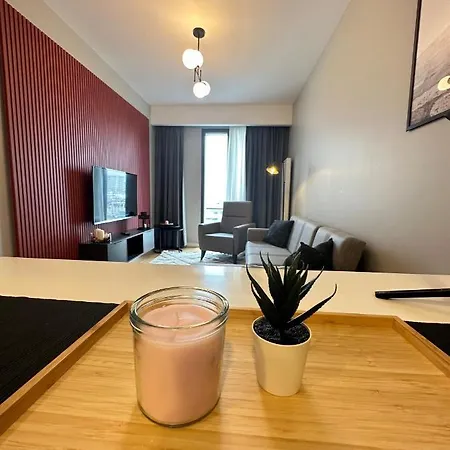 Retreat To Stylish 1br 1ba W/free Wi-fi *