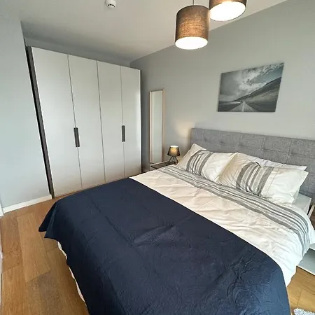 Apartament Retreat To Stylish 1br 1ba W/free Wi-fi